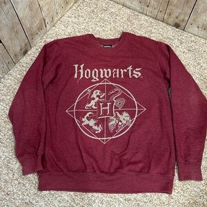 Harry Potter Hogwarts Medium Burgandy Sweatshirt